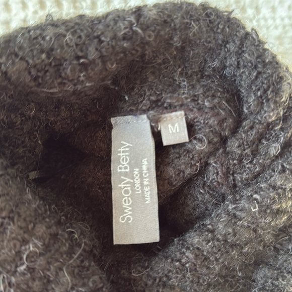 Sweaty Betty Turtleneck Sweater - Picture 4 of 14